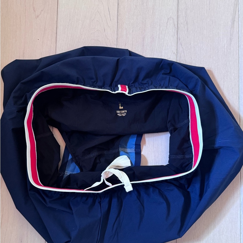 NWOT Men’s Tracksmith Running Shorts - Picture 7 of 8